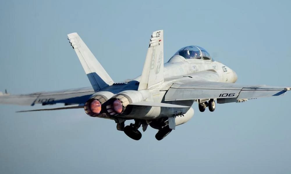  Αμερικανικά F-18 προσγειώθηκαν εσπευσμένα στο Ριάντ